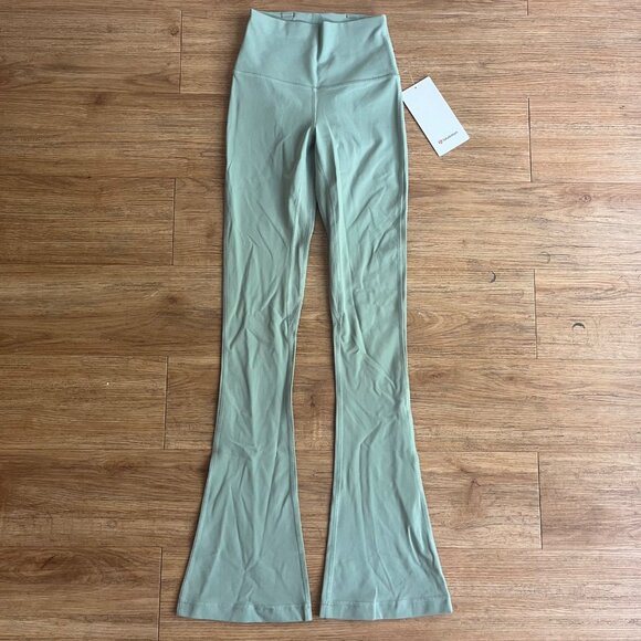 Lululemon Athletic Align HR Mini Flared Yoga Pants Palm Court NWT Women’s Sz 0 - Picture 1 of 7